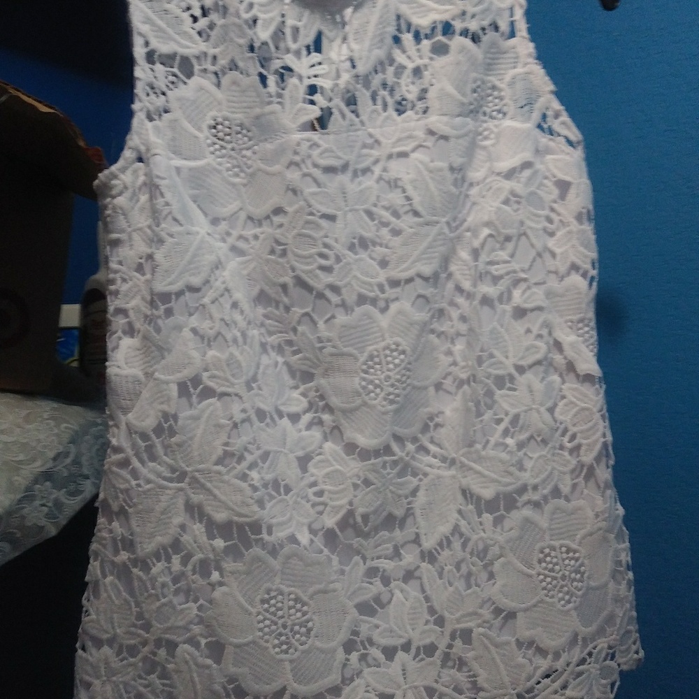 Nannette Lepore XS white lace crochet top